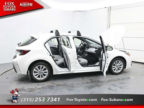 Used 2025 Toyota Corolla SE image 35