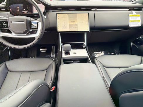 New 2026 Land Rover Range Rover SE AWD/4WD image 17
