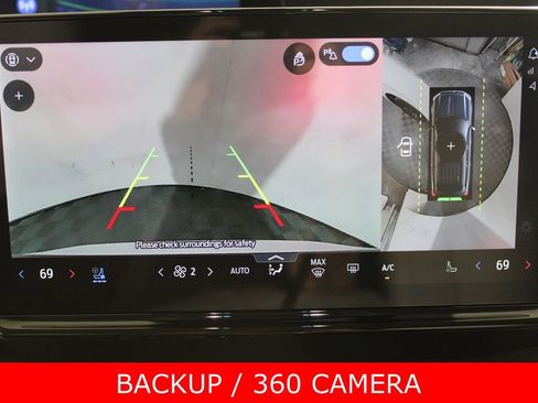 Certified 2025 Ford Expedition Platinum image 8