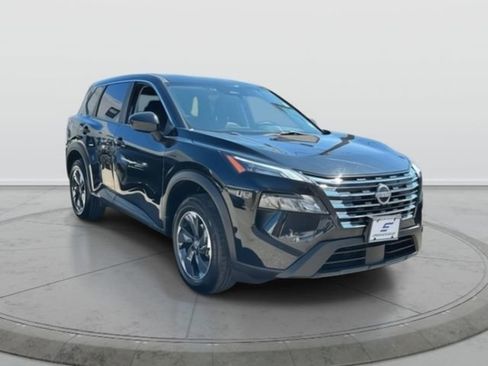Used 2024 Nissan Rogue SV AWD/4WD image 1