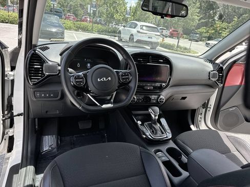 Used 2023 Kia Soul GT-Line w/ GT-Line Technology Package FWD image 35