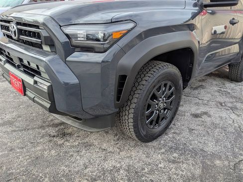 Used 2025 Toyota 4Runner SR5 image 13