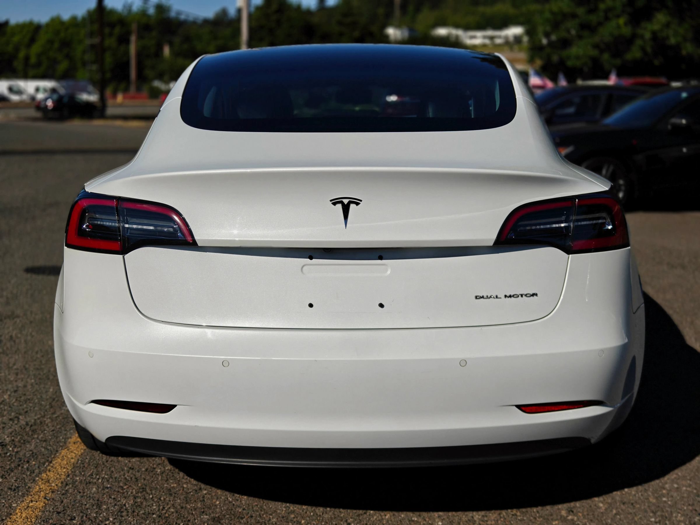 Used 2018 Tesla Model 3 Long Range AWD/4WD image 11