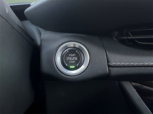 Certified 2022 Buick Envision Essence w/ Technology Package I image 15