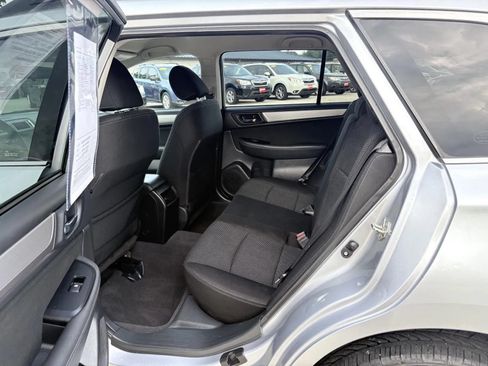 Used 2015 Subaru Outback 2.5i Premium AWD/4WD image 12