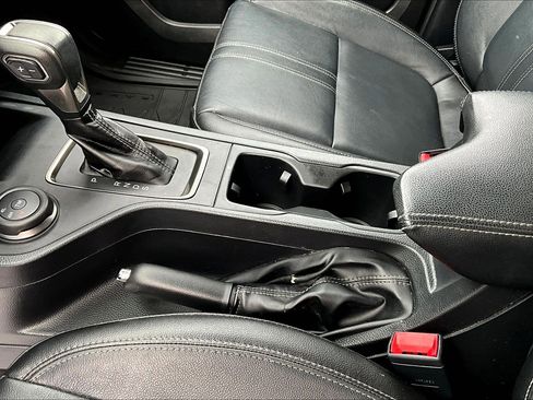 Used 2020 Ford Ranger Lariat w/ Equipment Group 501A Mid image 15