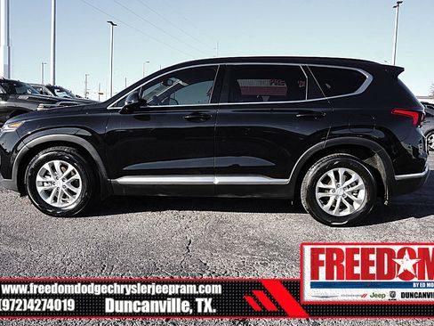 Used 2020 Hyundai Santa Fe SEL image 2