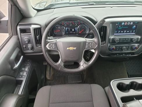 Used 2018 Chevrolet Silverado 1500 LT w/ LT Convenience Package AWD/4WD image 15