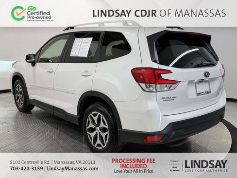 Used 2023 Subaru Forester Premium AWD/4WD image 5