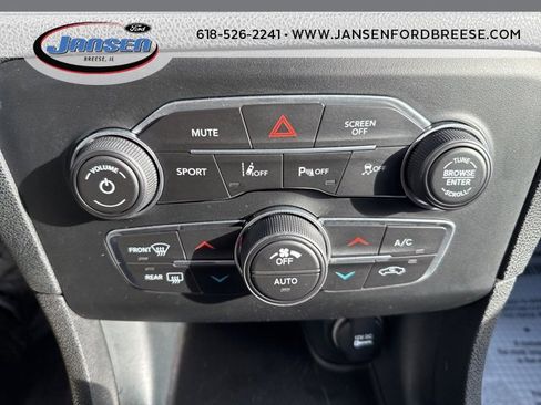 Used 2017 Dodge Charger R/T w/ Premium Group image 20