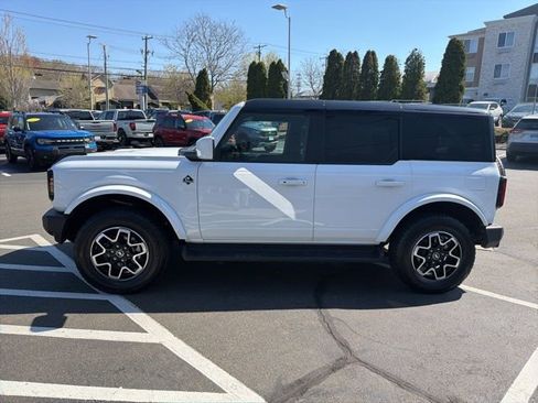 Used 2025 Ford Bronco Outer Banks AWD/4WD image 4