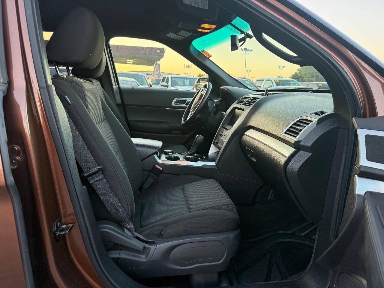 Used 2012 Ford Explorer XLT AWD/4WD image 15
