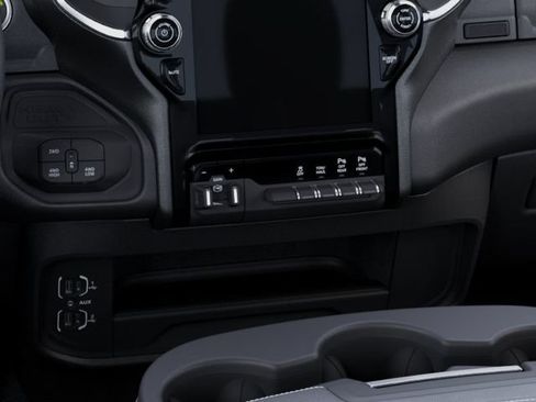 New 2026 RAM 2500 Big Horn AWD/4WD image 24