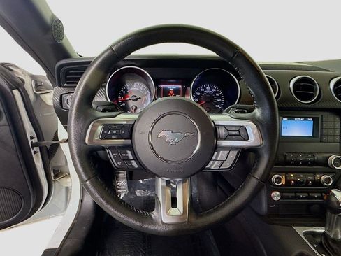 Used 2019 Ford Mustang Coupe RWD image 13