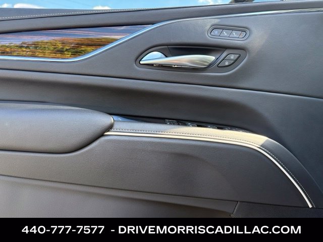Certified 2023 Cadillac Escalade Premium Luxury w/ Performance Package AWD/4WD image 30