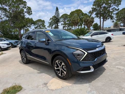 Certified 2024 Kia Sportage EX AWD/4WD image 2