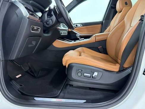 Used 2019 BMW X5 xDrive40i w/ Convenience Package AWD/4WD image 14