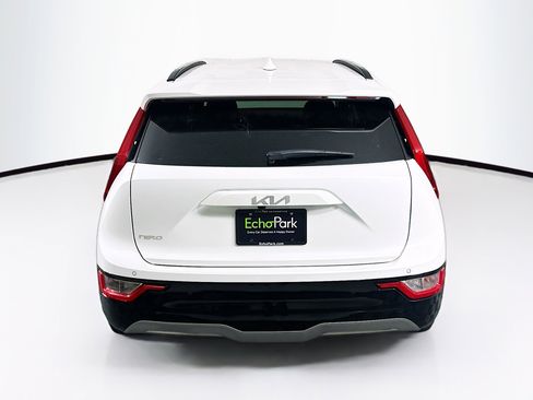 Used 2023 Kia Niro Wind w/ Wind Preserve Package FWD image 7