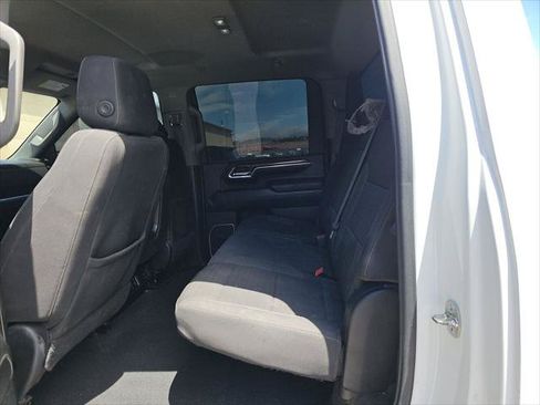 Used 2024 Chevrolet Silverado 2500 LT AWD/4WD image 17