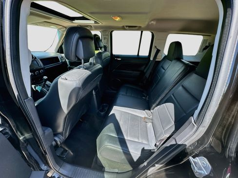 Used 2015 Jeep Patriot High Altitude AWD/4WD image 24