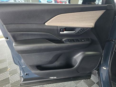 Used 2024 Toyota Grand Highlander AWD image 34