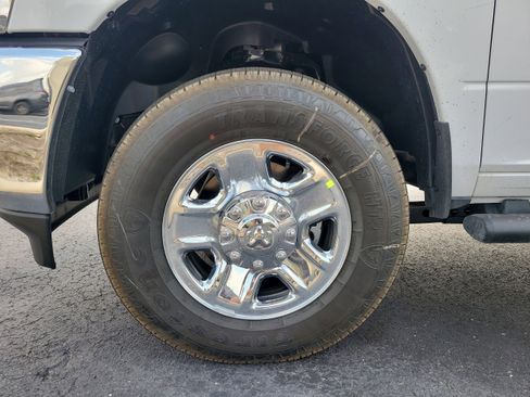 New 2026 RAM 2500 Tradesman AWD/4WD image 10