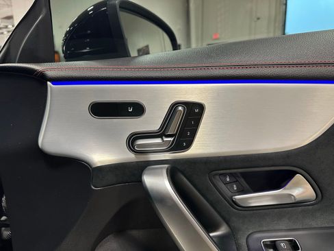 Used 2023 Mercedes-Benz CLA 250 image 37