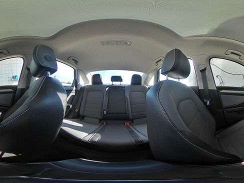 Used 2025 Volkswagen Jetta SE image 41