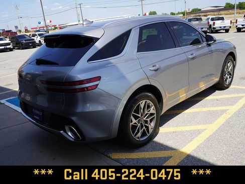Used 2023 Genesis GV70 2.5T w/ Select Package AWD/4WD image 10