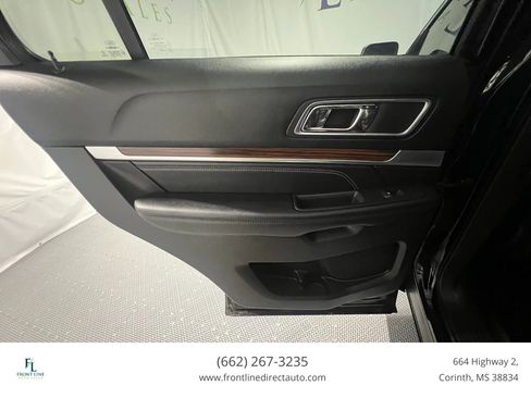 Used 2017 Ford Explorer Limited w/ Equipment Group 301A FWD image 21