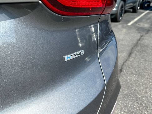 Used 2019 Hyundai Santa Fe SE AWD/4WD image 12