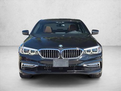 Used 2018 BMW 530e xDrive AWD/4WD image 2
