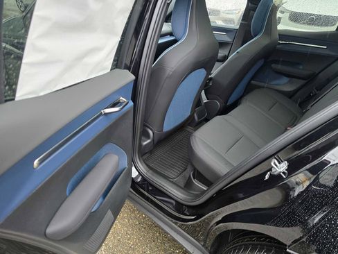 New 2026 Volvo EX30 Plus image 17