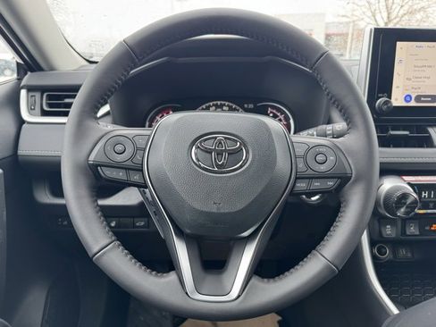 Used 2025 Toyota RAV4 XLE image 23