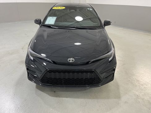 Used 2026 Toyota Corolla SE image 3