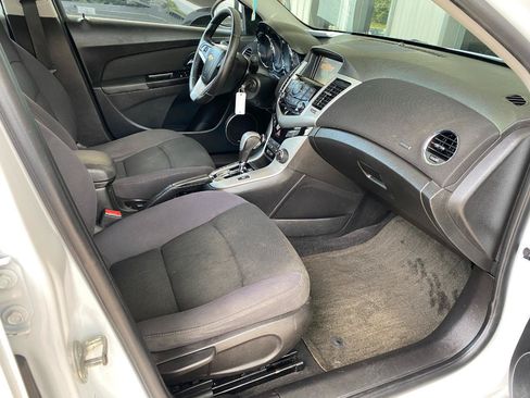 Used 2014 Chevrolet Cruze LT w/ All-Star Edition FWD image 16