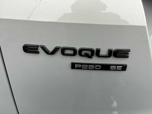 Used 2020 Land Rover Range Rover Evoque SE image 31