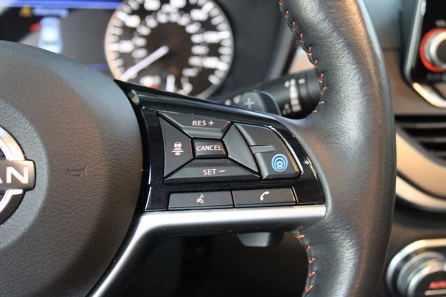 Used 2023 Nissan Altima 2.5 SR AWD/4WD image 16