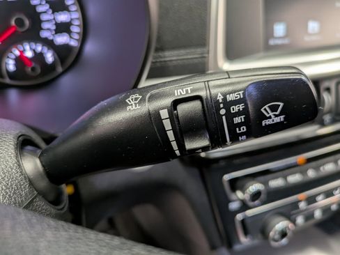 Used 2020 Kia Optima SE image 18