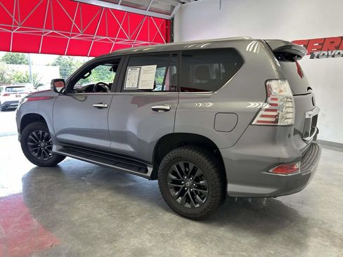 Used 2023 Lexus GX 460 Premium w/ Premium Package AWD/4WD image 6