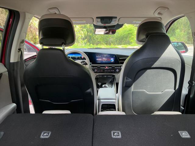 Used 2023 Kia Niro Wind FWD image 35