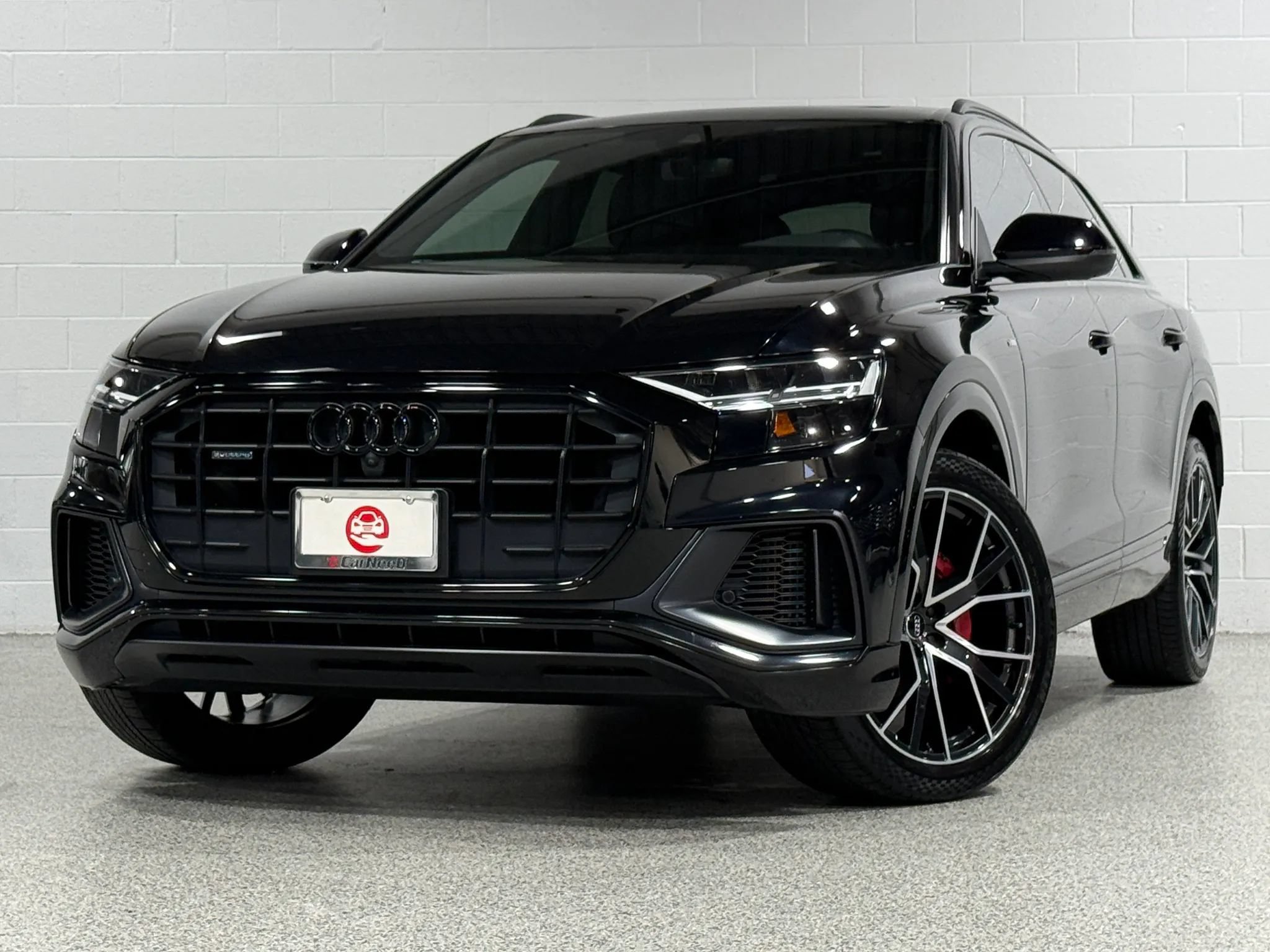 Used 2020 Audi Q8 Premium Plus w/ Premium Plus Package AWD/4WD image 2