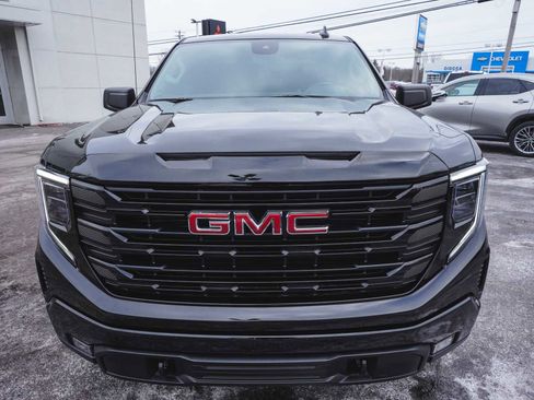 Used 2023 GMC Sierra 1500 Elevation image 2