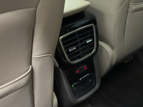 Certified 2022 Lincoln Nautilus Reserve AWD/4WD image 20