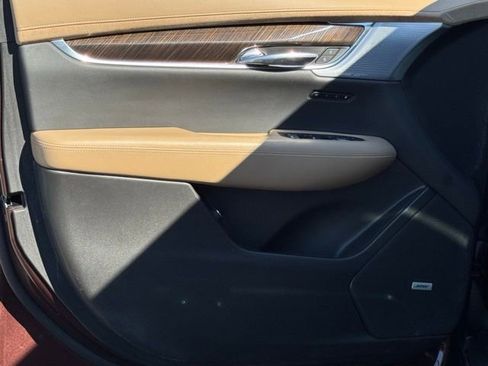 Certified 2023 Cadillac XT6 Premium Luxury w/ Platinum Package image 16