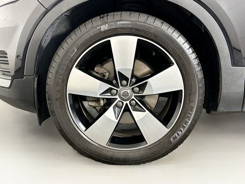 Used 2019 Volvo XC40 T5 Momentum AWD/4WD image 11