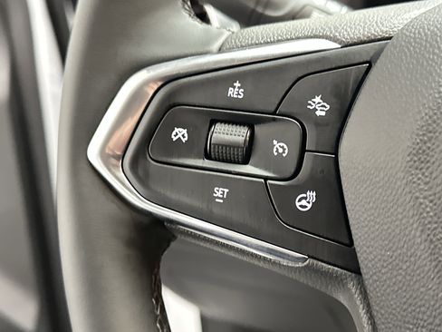 Used 2025 Chevrolet Trax ACTIV w/ Driver Confidence Package image 26