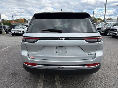 New 2025 Jeep Grand Cherokee Limited image 4