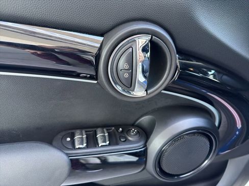 Used 2023 MINI Cooper S FWD image 6
