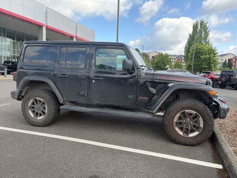 Used 2019 Jeep Wrangler Unlimited Rubicon AWD/4WD image 2
